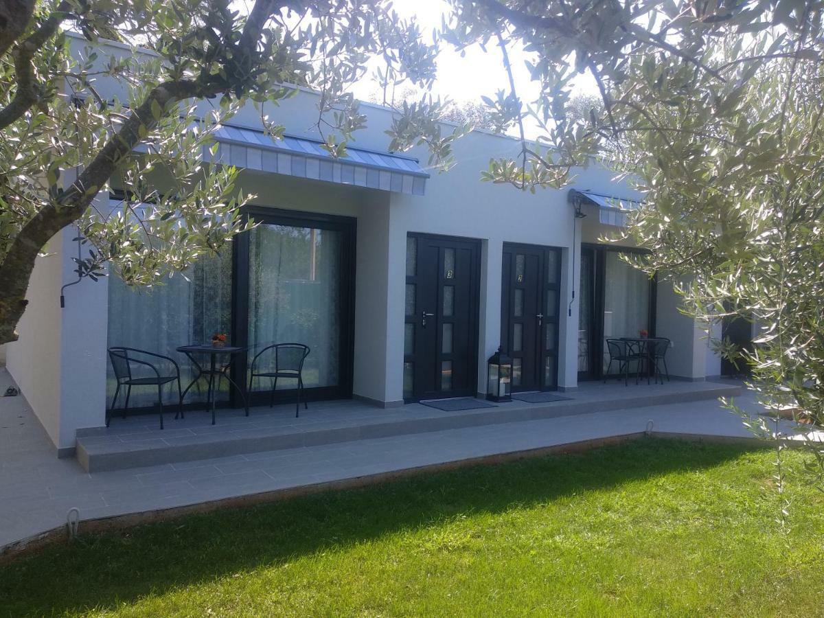 Hotel App Neno à Murine Extérieur photo
